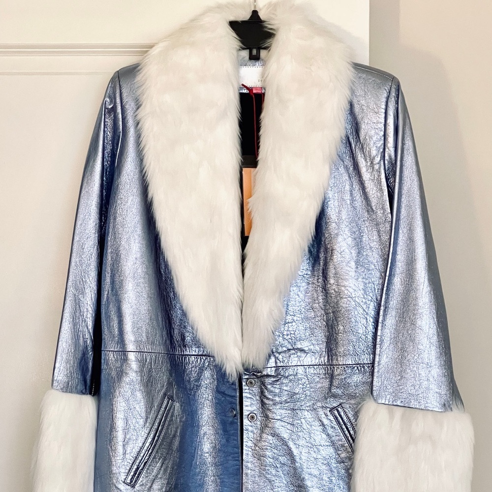 Gorgeous metallic leather trench coat from The Mighty Company - Picture 3 of 5
